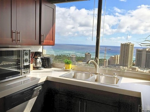 Waikiki Monarch Hotel image 11