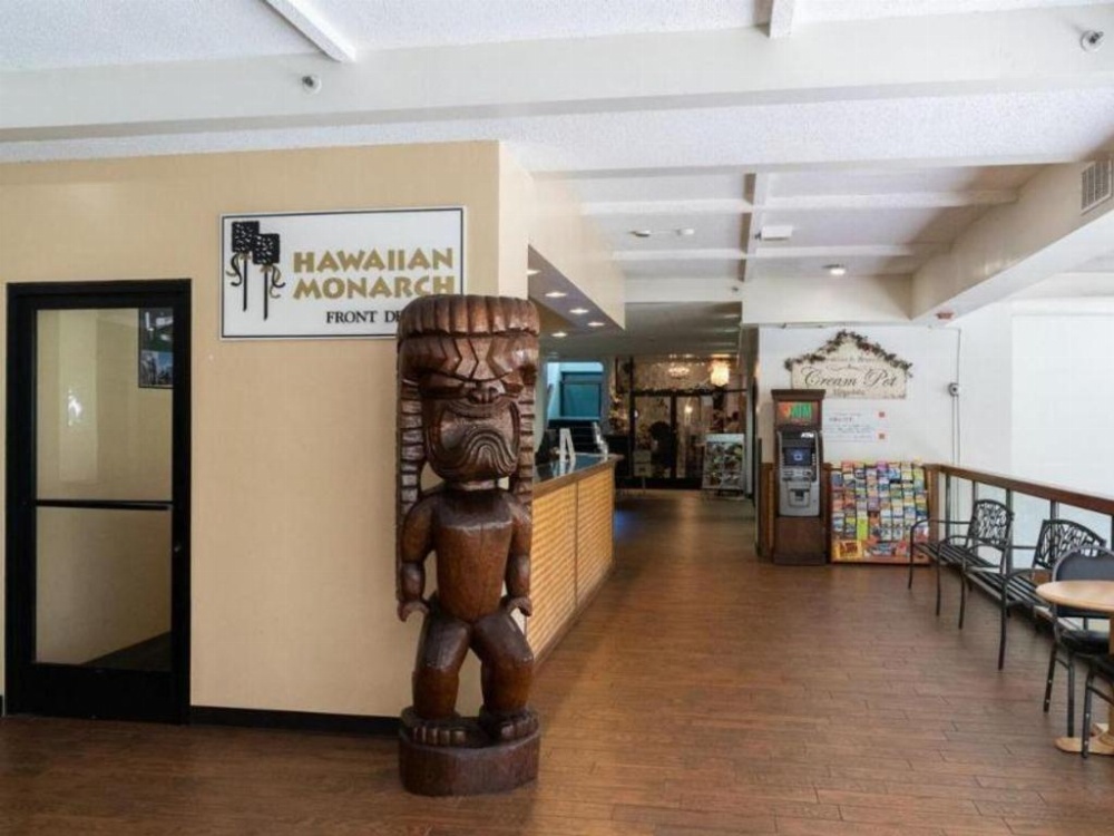 Waikiki Monarch Hotel