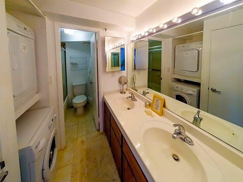 Waikiki Monarch Hotel image 9